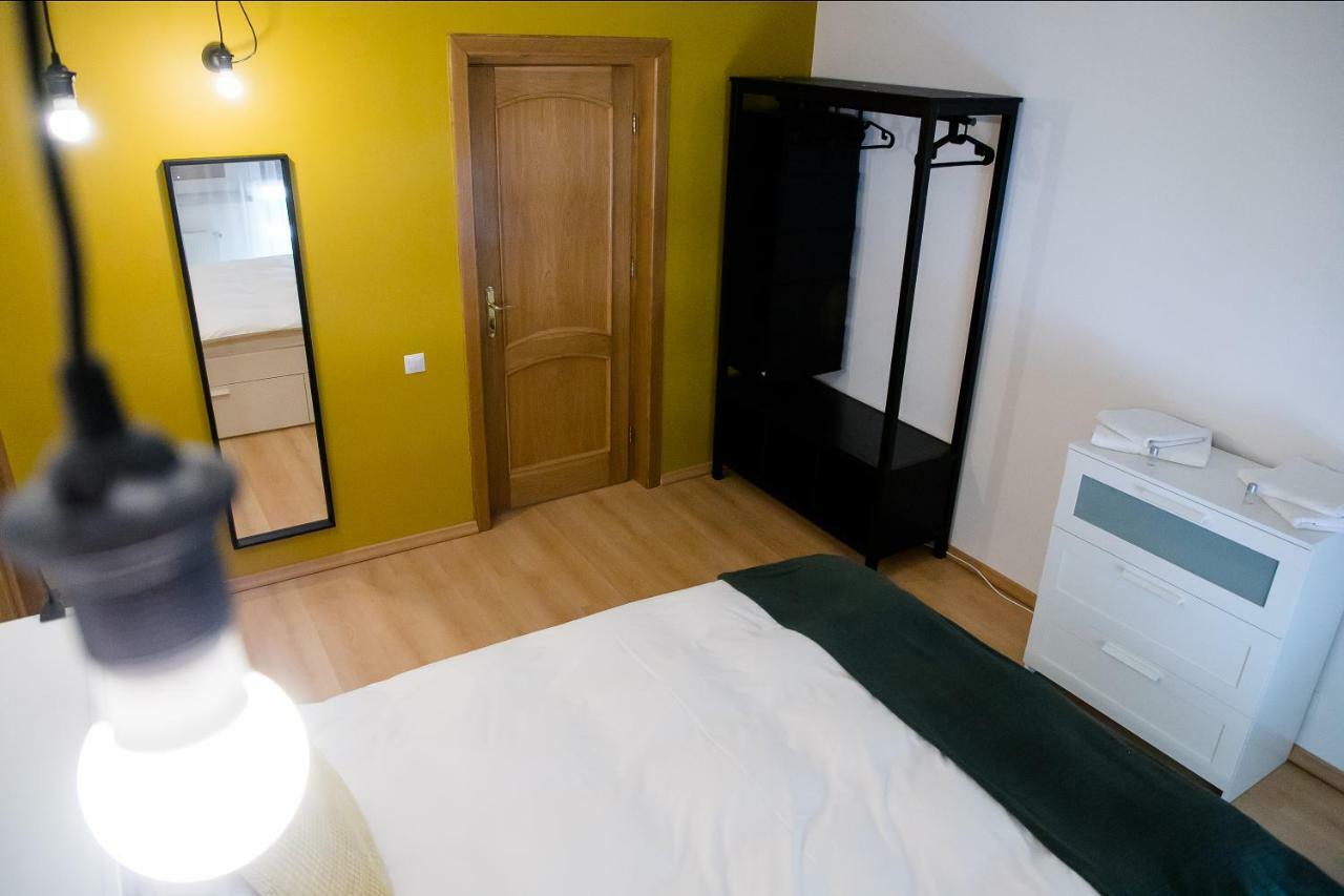 Studio 35 Busteni Luaran gambar